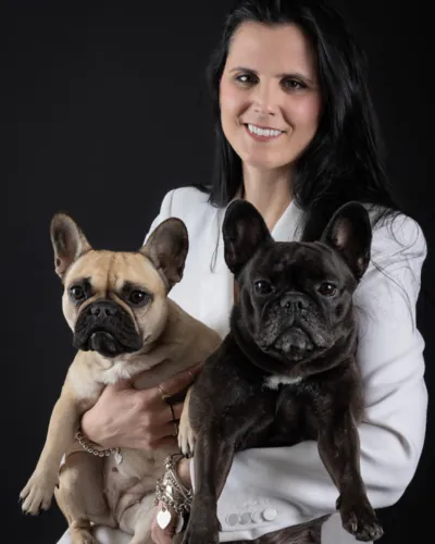 Alice & Miss Dog America